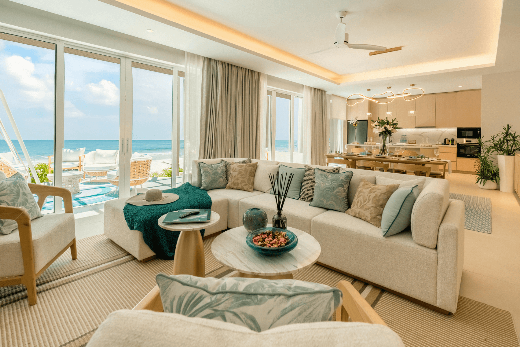 MODERN ISLAND LIVING